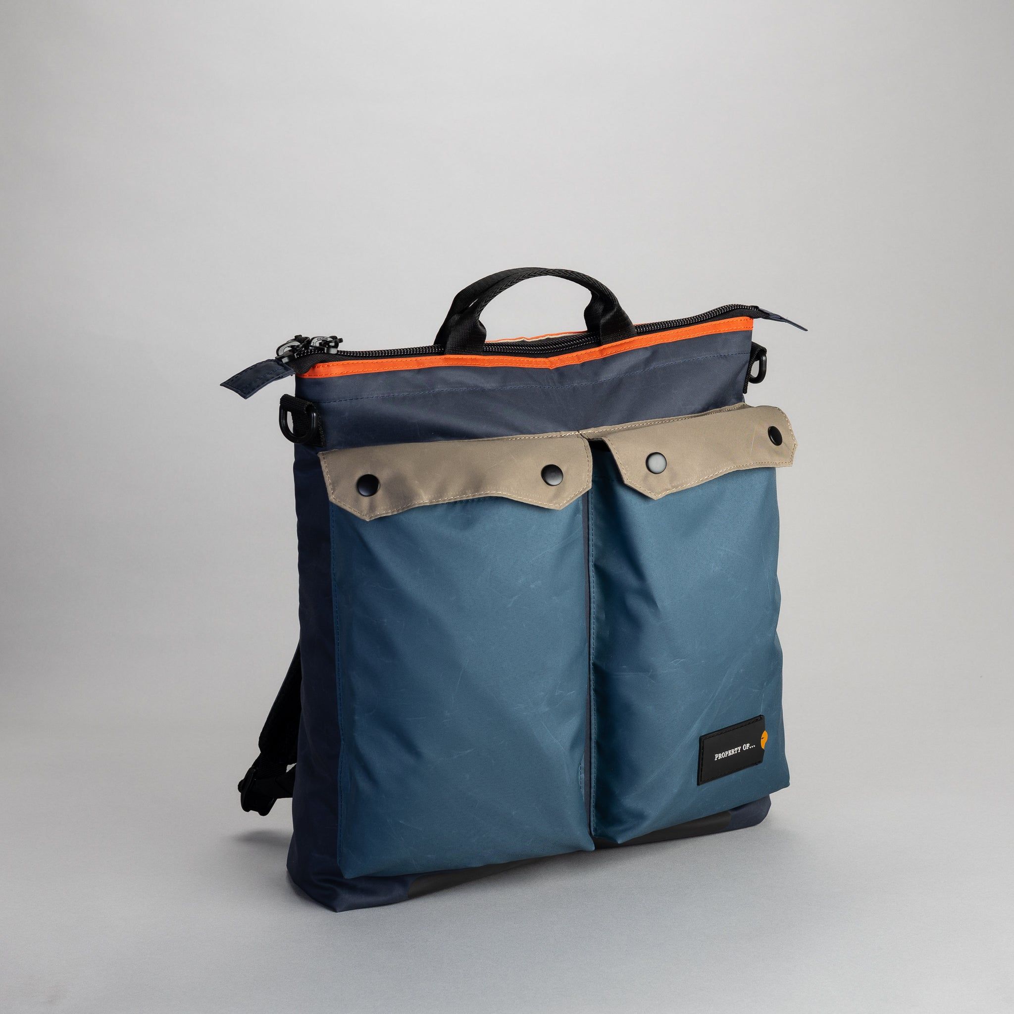 navy-blau