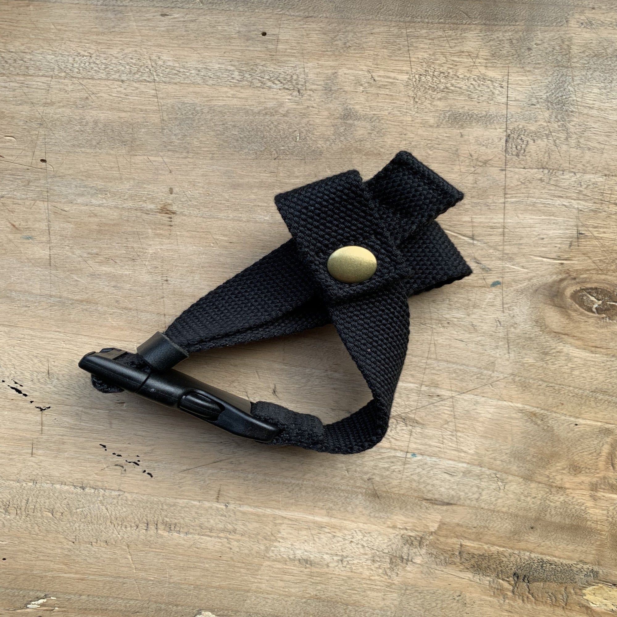 brustgurt-schwarz-karl-alex