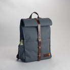 Eigentum von... Alex 24h Rucksack steinblau nachhaltige Reise Frontpackung Schuss 