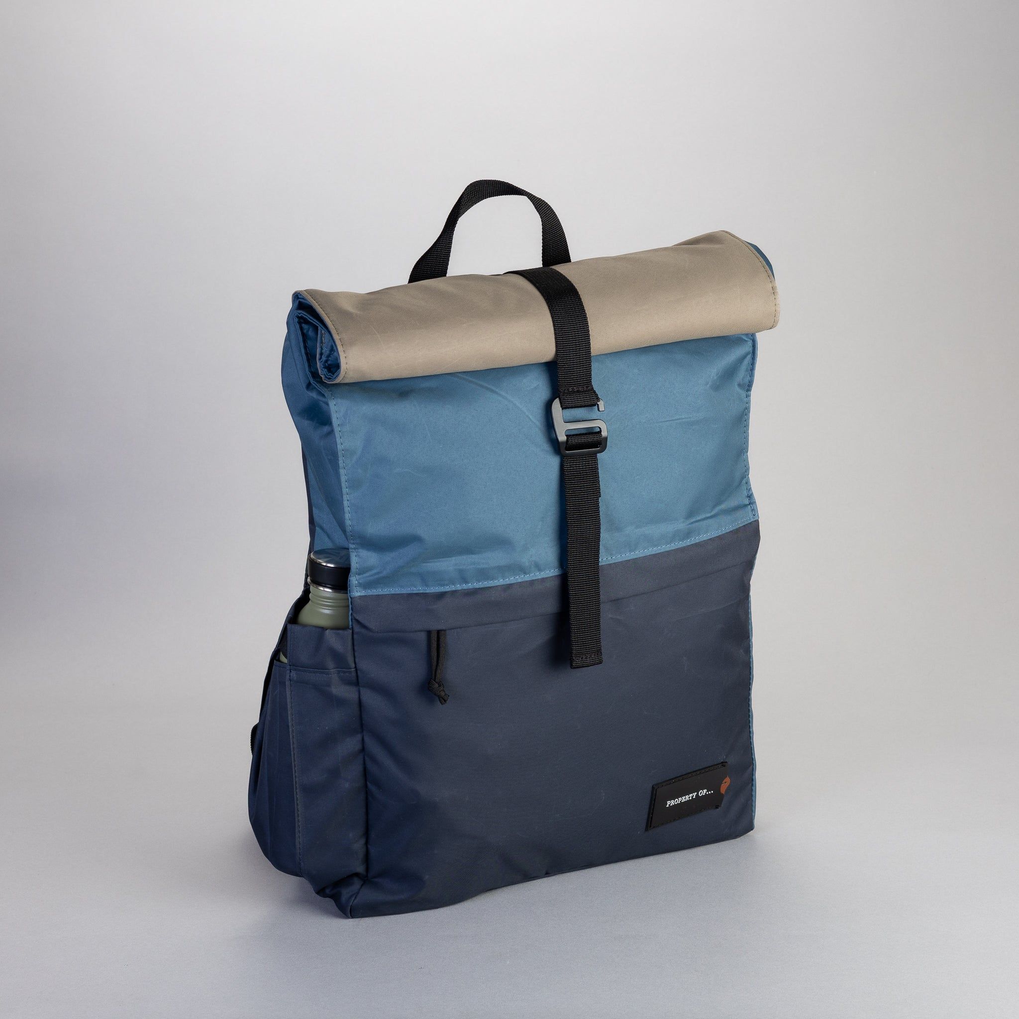 khaki-blau-marine
