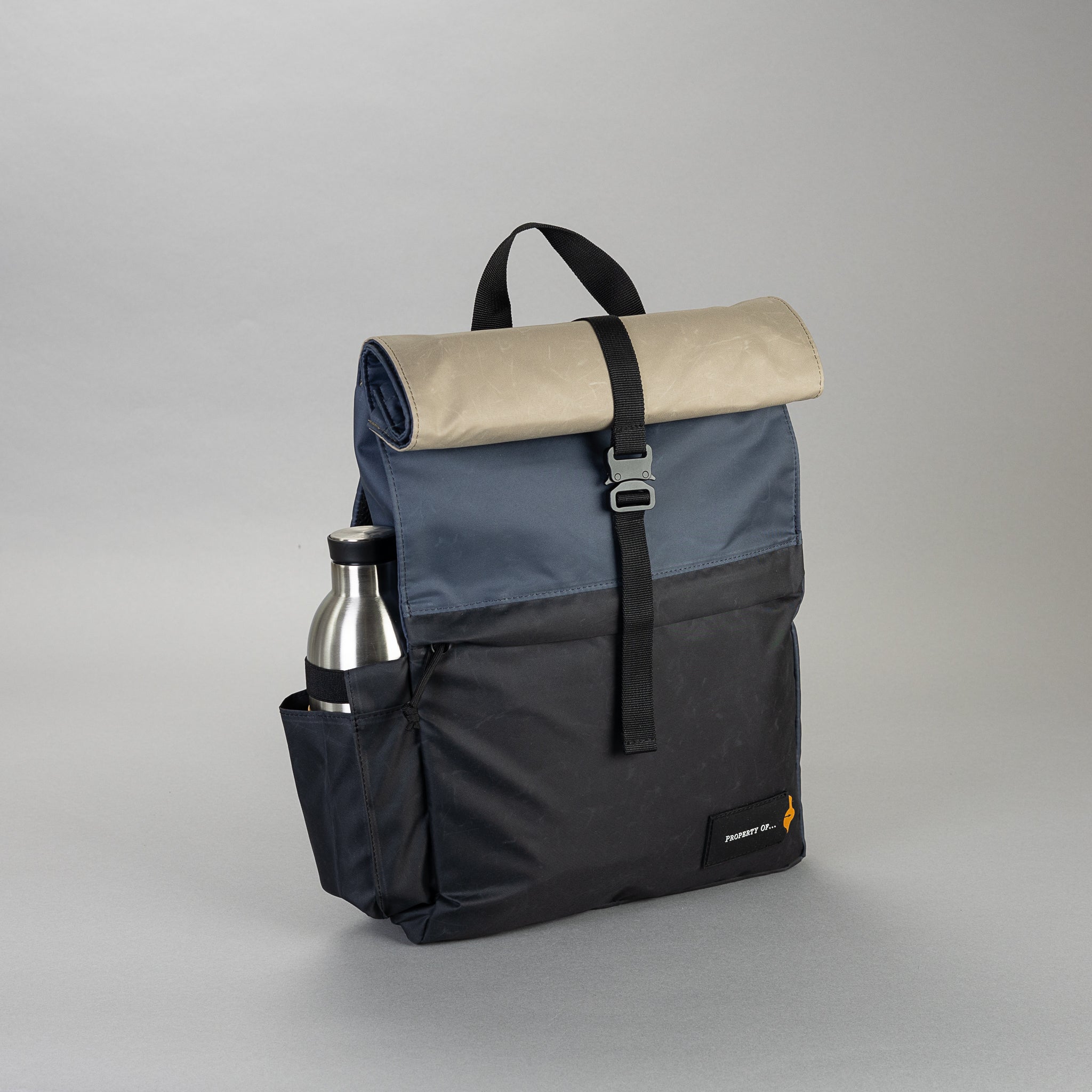 khaki-navy-kohle