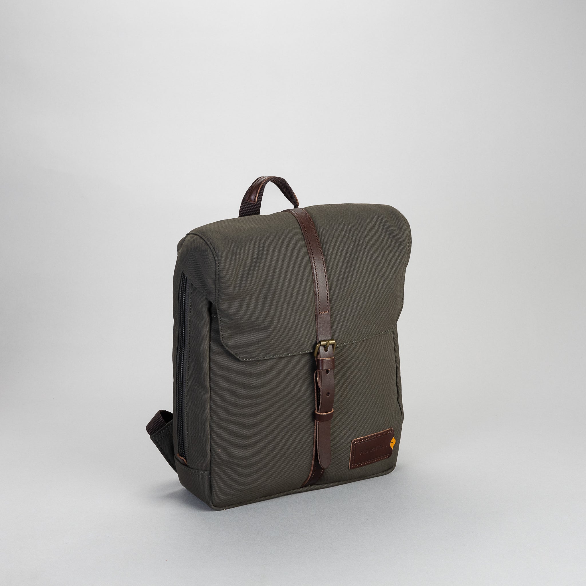 dunkel-wald-dunkel-braun